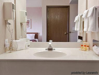 Days Inn By Wyndham Boonville Chambre photo